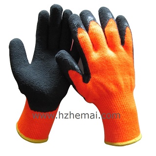 Thermal latex foam coated glove acrylic shell